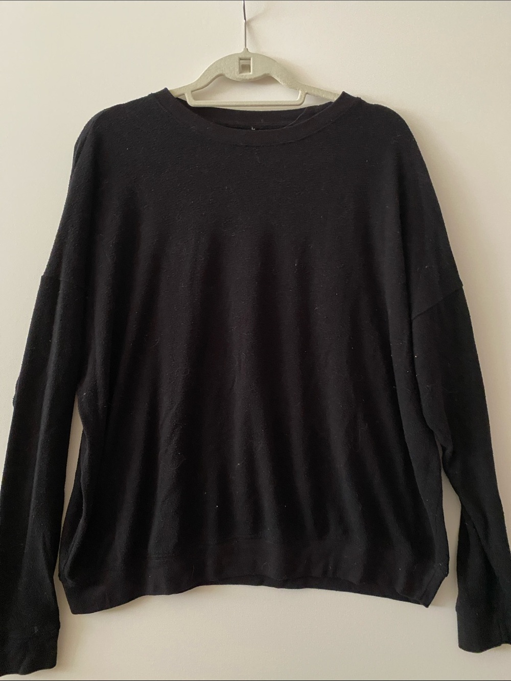 ALO Black Crewneck Sweatshirt